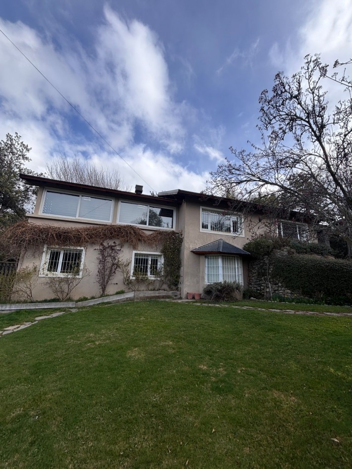 Amplia, comoda y con excelente ubicacion