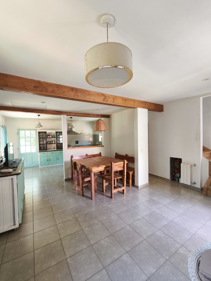 Casa principal con depto y local en Lago Moreno