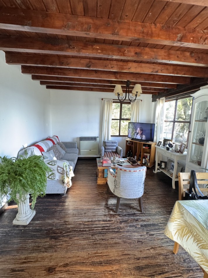 Pintoresca casa en venta con Vista al lago 
