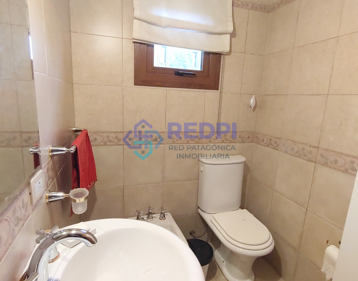 5 dorm con amplio quincho o depto en Dina Huapi