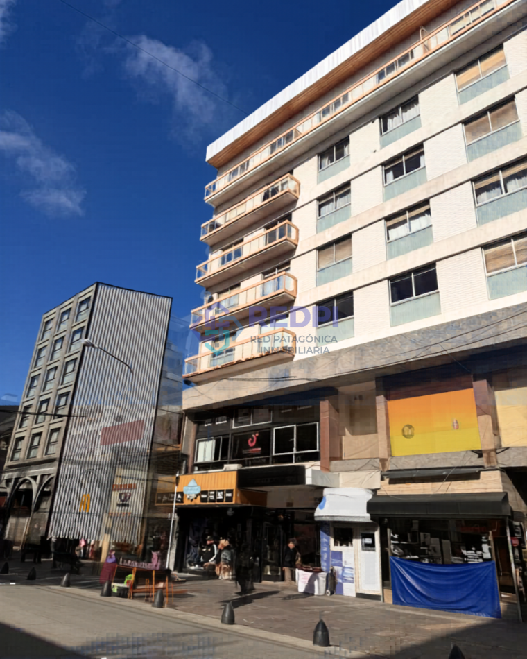 Departamento centrico con patio a reciclar