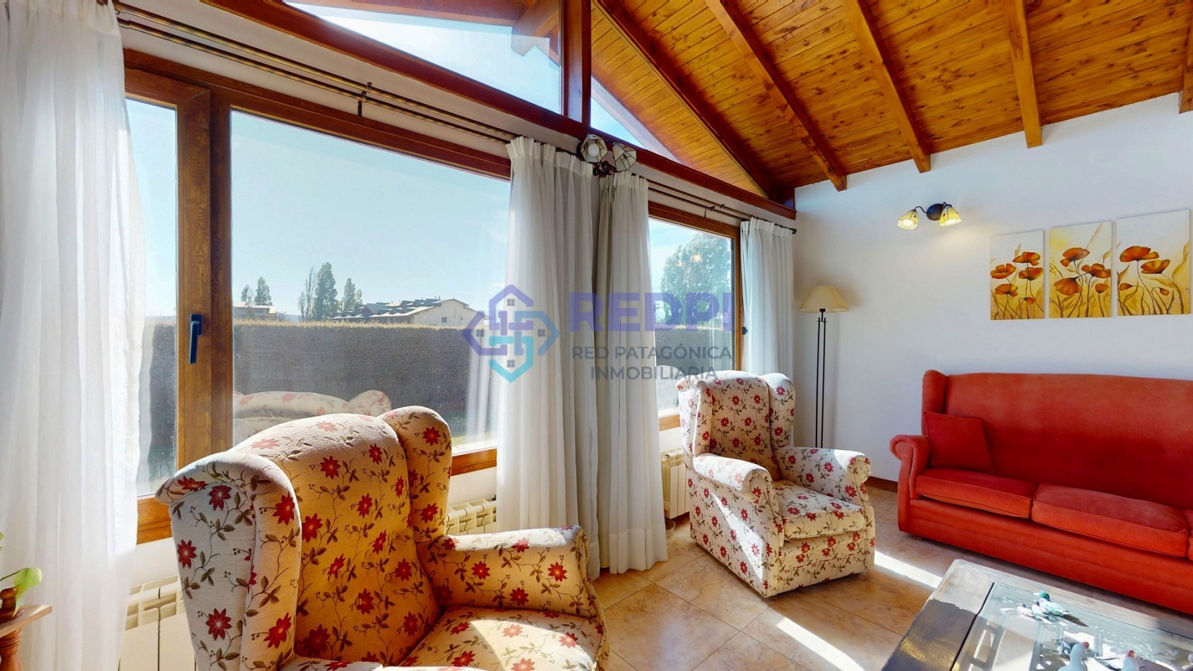 7 ambientes en Dina Huapi posibilidad de independizar el quincho como departamento anexo propiedad con potencial para desarrollar vivienda mas renta ideal