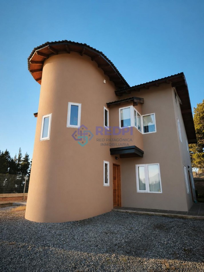 Departamento 2 ambientes con entrepiso cochera porton automatizado impecable en venta Bariloche Barrio San Francisco apto credito apto profesional y turismo 