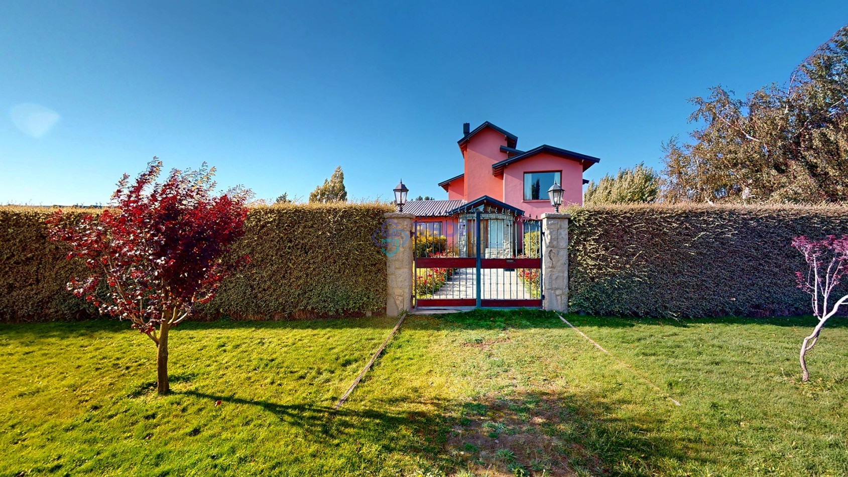 7 ambientes en Dina Huapi posibilidad de independizar el quincho como departamento anexo propiedad con potencial para desarrollar vivienda mas renta ideal