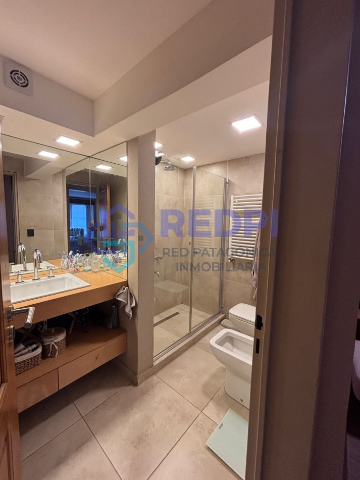 Amplia, comoda y con excelente ubicacion