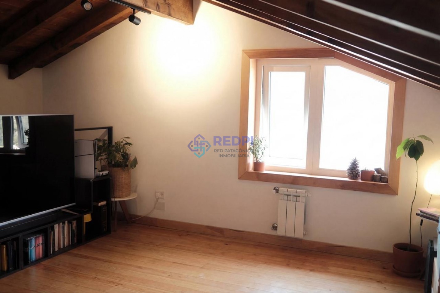 Departamento 2 ambientes con entrepiso cochera porton automatizado impecable en venta Bariloche Barrio San Francisco apto credito apto profesional y turismo 