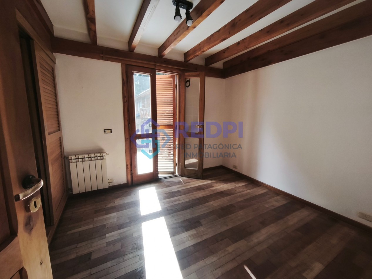 Casa de tres dormitorios en barrio Las Margaritas alquiler permanente 