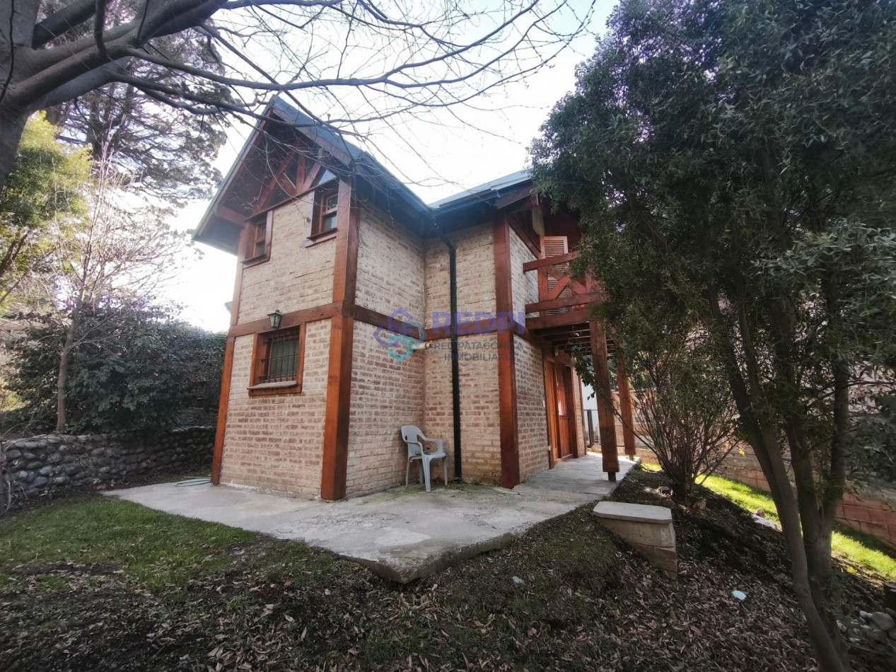 Ph con jardin en barrio Las Margaritas alquiler permanente en Bariloche 