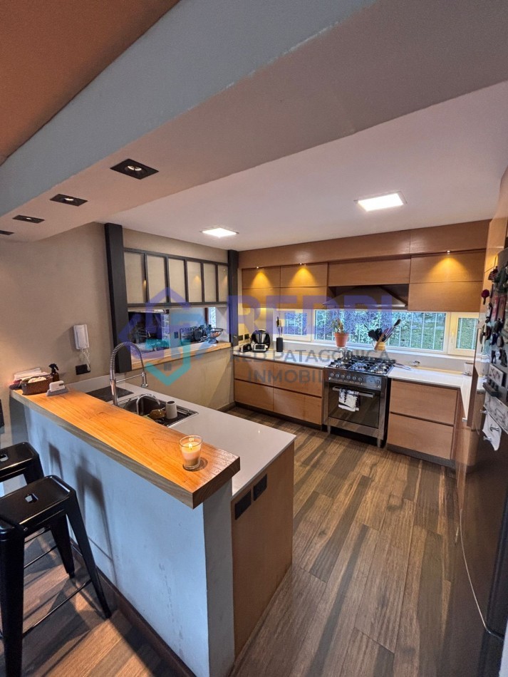 Amplia, comoda y con excelente ubicacion