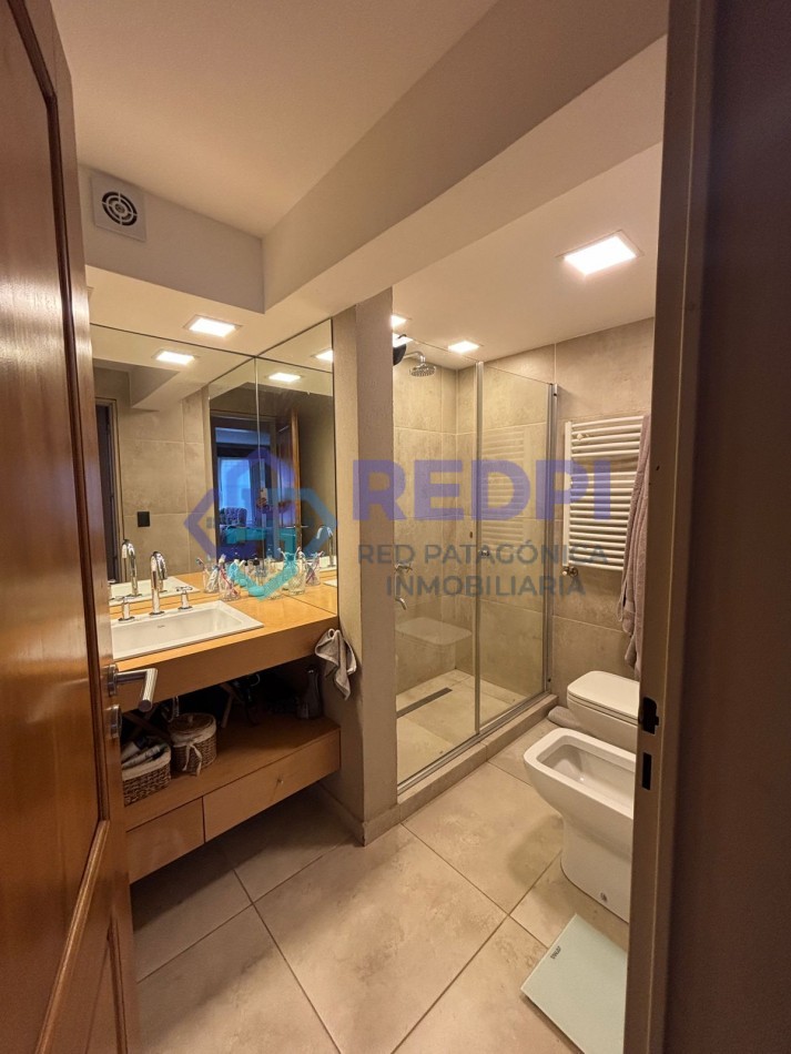 Amplia, comoda y con excelente ubicacion