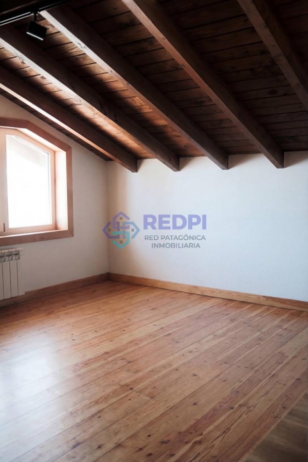 Departamento 2 ambientes con entrepiso cochera porton automatizado impecable en venta Bariloche Barrio San Francisco apto credito apto profesional y turismo 
