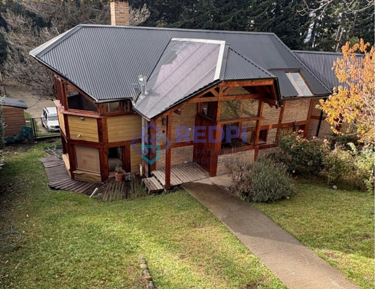 Casa de tres dormitorios en barrio Las Margaritas alquiler permanente 