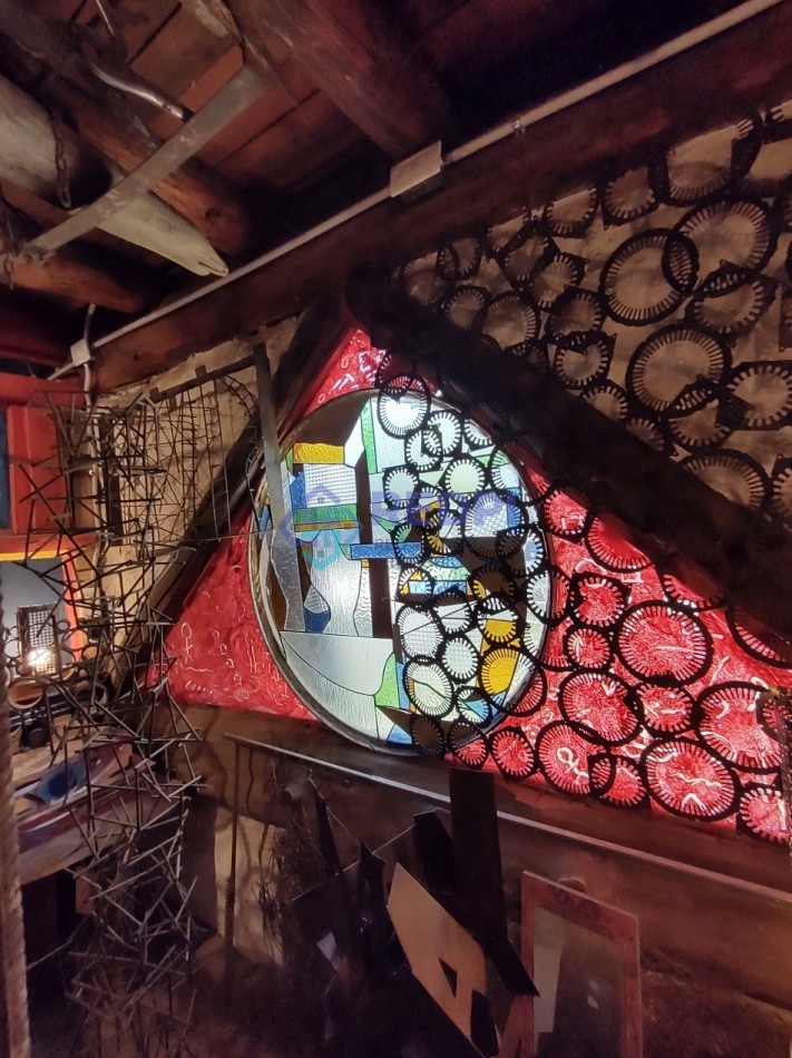 Oportunidad de inversion en Las Victorias. Casa + local + 2 deptos