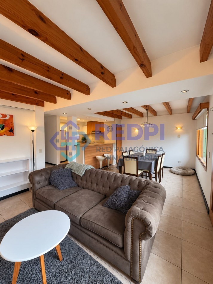 : ¡TU HOGAR IDEAL EN BARILOCHE! PH DUPLEX EN VENTA EN BARRIO BELGRANO con plano aprobado y todas las comodidades.