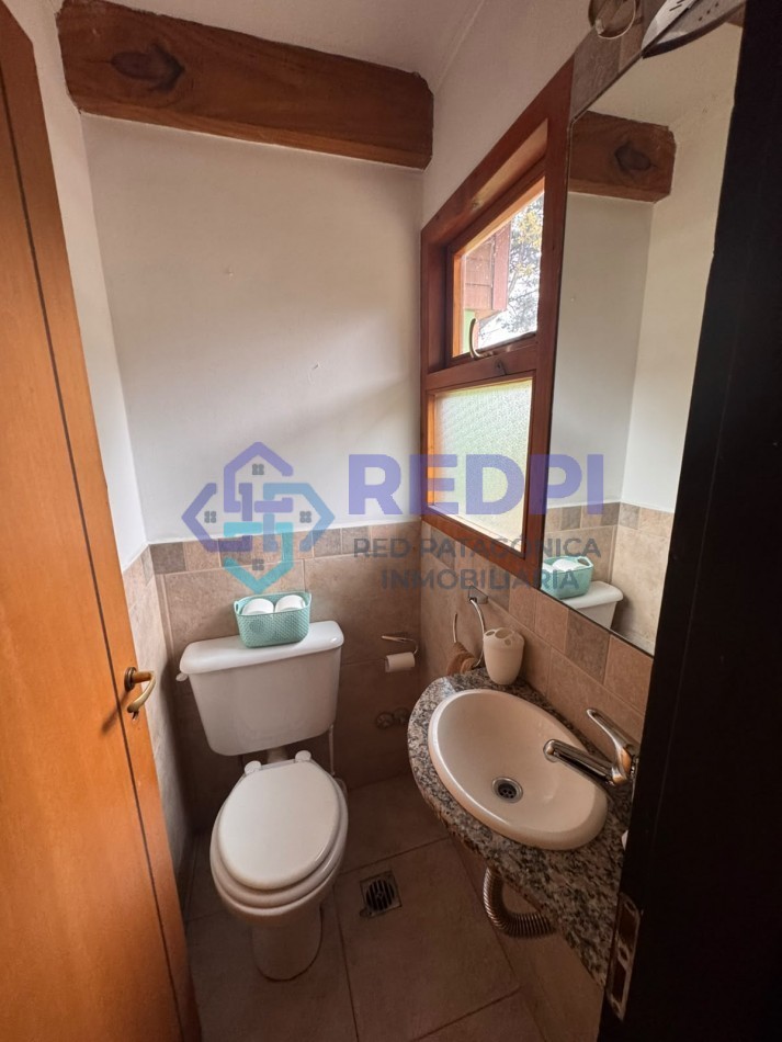 : ¡TU HOGAR IDEAL EN BARILOCHE! PH DUPLEX EN VENTA EN BARRIO BELGRANO con plano aprobado y todas las comodidades.