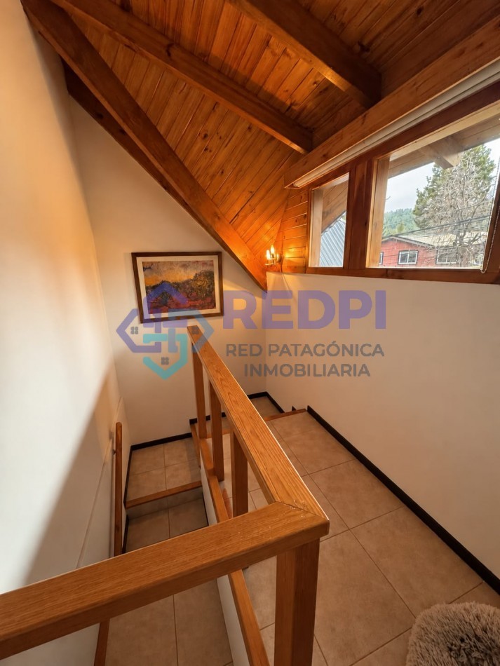 : ¡TU HOGAR IDEAL EN BARILOCHE! PH DUPLEX EN VENTA EN BARRIO BELGRANO con plano aprobado y todas las comodidades.